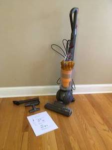 lot 68 image: Dyson DC40 Vacuum