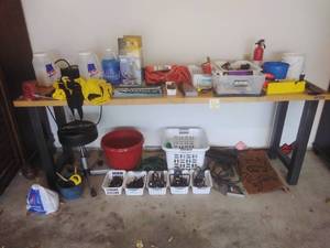 lot 118 image: Collection of Garage Items