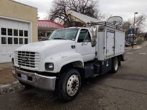 1997 Chevrolet C6500 Conventional Cab & Chassis Morgan Work Truck with Versalift Boom TEL28B