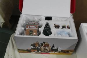 lot 83 image: Department 56 Scotties Toy Shop Gift Set