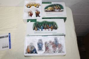 lot 98 image: Lot of (2) Department 56 To Protect And To Serve from The Heritage Village Collection Christmas In The City Series, Hailing A Cab from The Heritage Village Collection Christmas In The City Series #56.58961