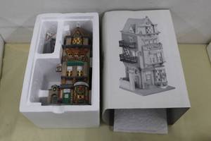 lot 67 image: Department 56 The Doctors Office from The Heritage Village Collection Christmas In The City Series #5544-1
