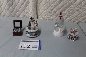 lot 132 image: Lot of (4) Santa and Snowman Snow Globes (x2), Christmas Music Boxes (x2)
