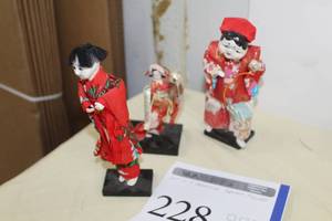 lot 228 image: Lot of (3) Japanese Decorative Dolls
