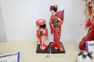 lot 226 image: Lot of (2) Japanese Doll 12 (x1), Japanese Doll 8 (x1)