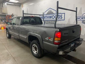 2000 Chevy Silverado 2500 4x4 -No Reserve-