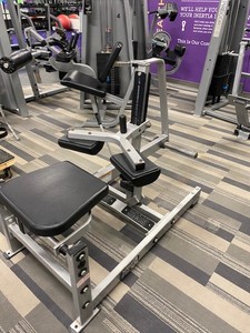 lot 29 image: Hammer Strength Calf Raise Plate Loaded Machine