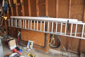 lot 7 image: Werner Job-Master Commercial 24 Extension Ladder D1224-2