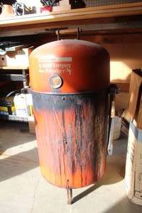 lot 42 image: Brinkmann Sportsman Smoker