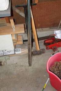 lot 75 image: Pry Bar, Sledgehammer