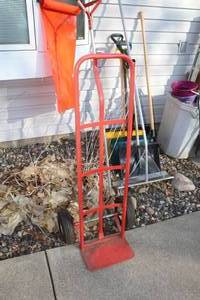 lot 63 image: 2-Wheel Hand Truck