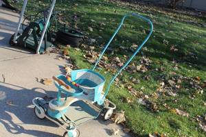 lot 112 image: Vintage Genuine Taylor-Tot Baby Stroller