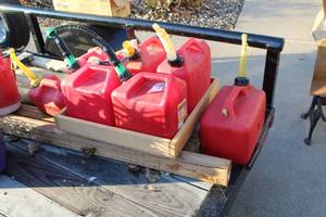 lot 98 image: Lot of (7) Plastic Gas Cans