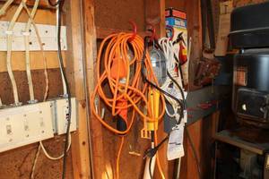 lot 148 image: Lot of (3) Shop Trouble Lights