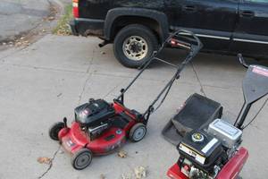 lot 2 image: Toro SR4 Super Recycler Rear Bagger Power Assist Push Lawn Mower with Briggs&Stratton 190cc 6.75hp