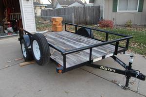 lot 1 image: 2015 Big Tex 35SA Steel Frame Wood Bed Single Axle Utility Trailer