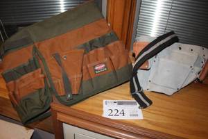 lot 224 image: BucketBoss Bucket Boss 56 (New), Tool Belt