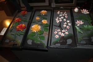 lot 202 image: Lot of (4) 3D Floral Wall Dcor