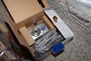 lot 238 image: Olympus Stylus 410 Digital Camera, Extra Battery, Accessories
