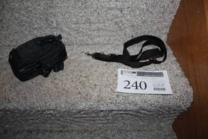 lot 240 image: Samsonite Camera Carry Case