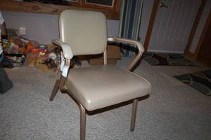 lot 159 image: Office Arm Chair
