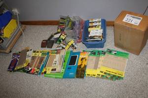 lot 221 image: Lot of Sandpaper, Sanding Blocks