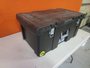 lot 91 image: Wheeled Cargo Box 13x18x30