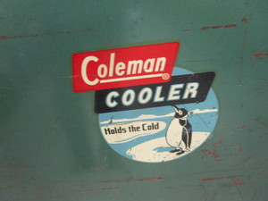 lot 123 image: Vintage Coleman Cooler