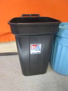 lot 130 image: Garbage Cans
