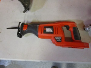 lot 47 image: Black & Decker 18v Tools 1 Battery