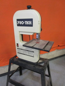lot 3 image: Pro-Tech Band Saw