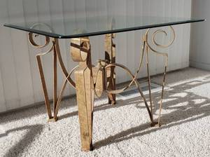 Modern Contemporary Swooping Side Table