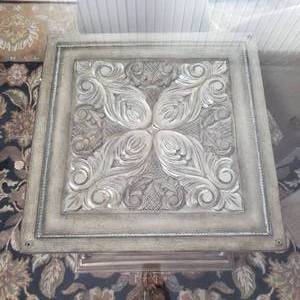 Contemporary Pedestal Glass Top Dining Table