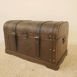 Compact Decorative Chest