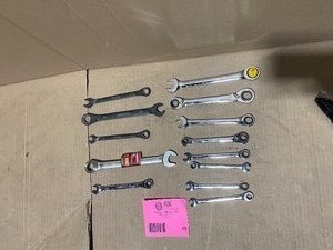 lot 69 image: HUSKY ASSORTED WRENCH TOOLS SOME NOT USED AND OTHERS USED SEE PICS