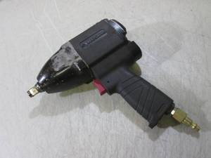 lot 15 image: Husky Air Impact Wrench  RM1...
