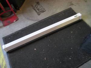 lot 37 image: Da-Lite Model C Pull Down Projectio...