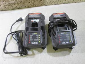 lot 39 image: 2 Ryobi One P118 IntelliPort Batte...