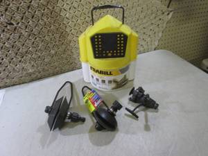 lot 43 image: Fishing Reel, Minnow Bucket and 2 B...