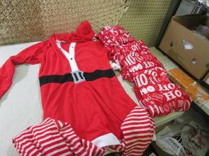 lot 62 image: Joe Boxer Christmas Outfit Size Sma...