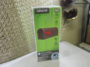lot 74 image: Gibraltar Medium Capacity Post-Moun...