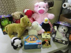 lot 87 image: Lot of Assorted Plush Animals New w...