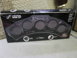 lot 121 image: First Act 5-Pad Digital Drum Set  E...