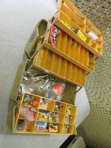 lot 123 image: Tackle Box Full of Assorted Fishing...