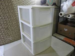 lot 124 image: 3-Drawer Organizer  BS...