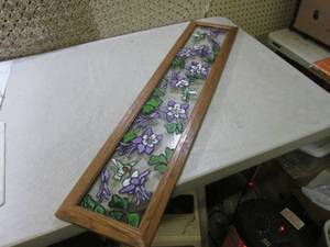 lot 132 image: Hanging Glass Hummingbird Decor 38...