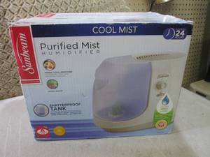 lot 185 image: Sunbeam Purified Mist Humidifier  B...