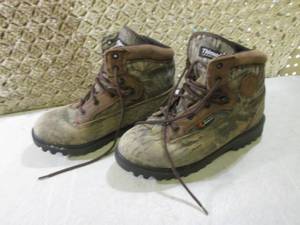 lot 234 image: Pro Line Camo Boots with Thinsulate...