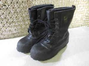 lot 236 image: LaCrosse Iceman Winter Boots Size 7...