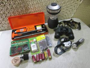 lot 249 image: Hunting Lot Gun Cleaning Kit, Shot ...